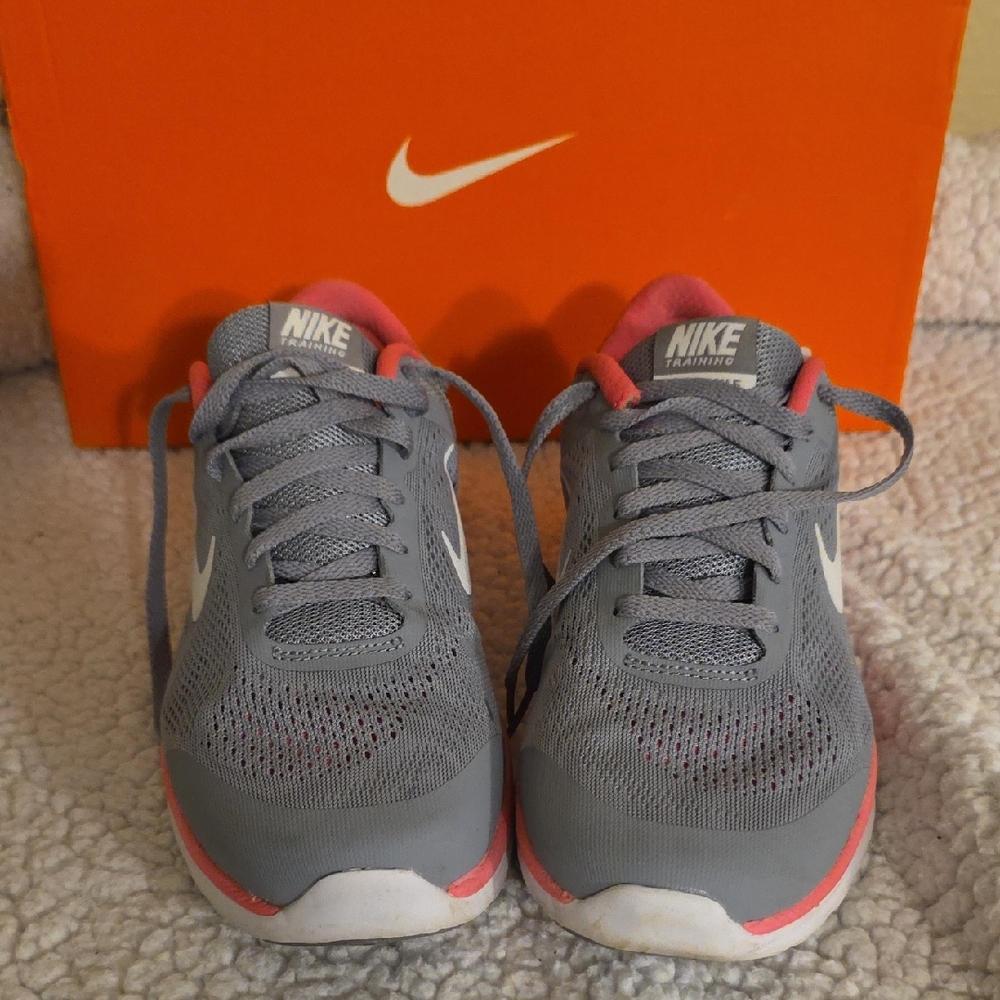 Nike Training Shoes in Gray with Pink Highlights